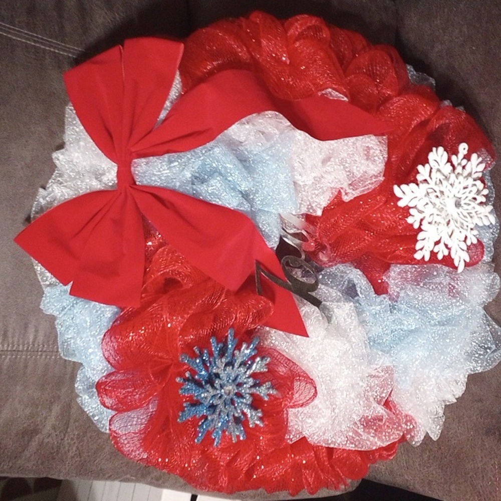 Deco Mesh Holiday Wreath